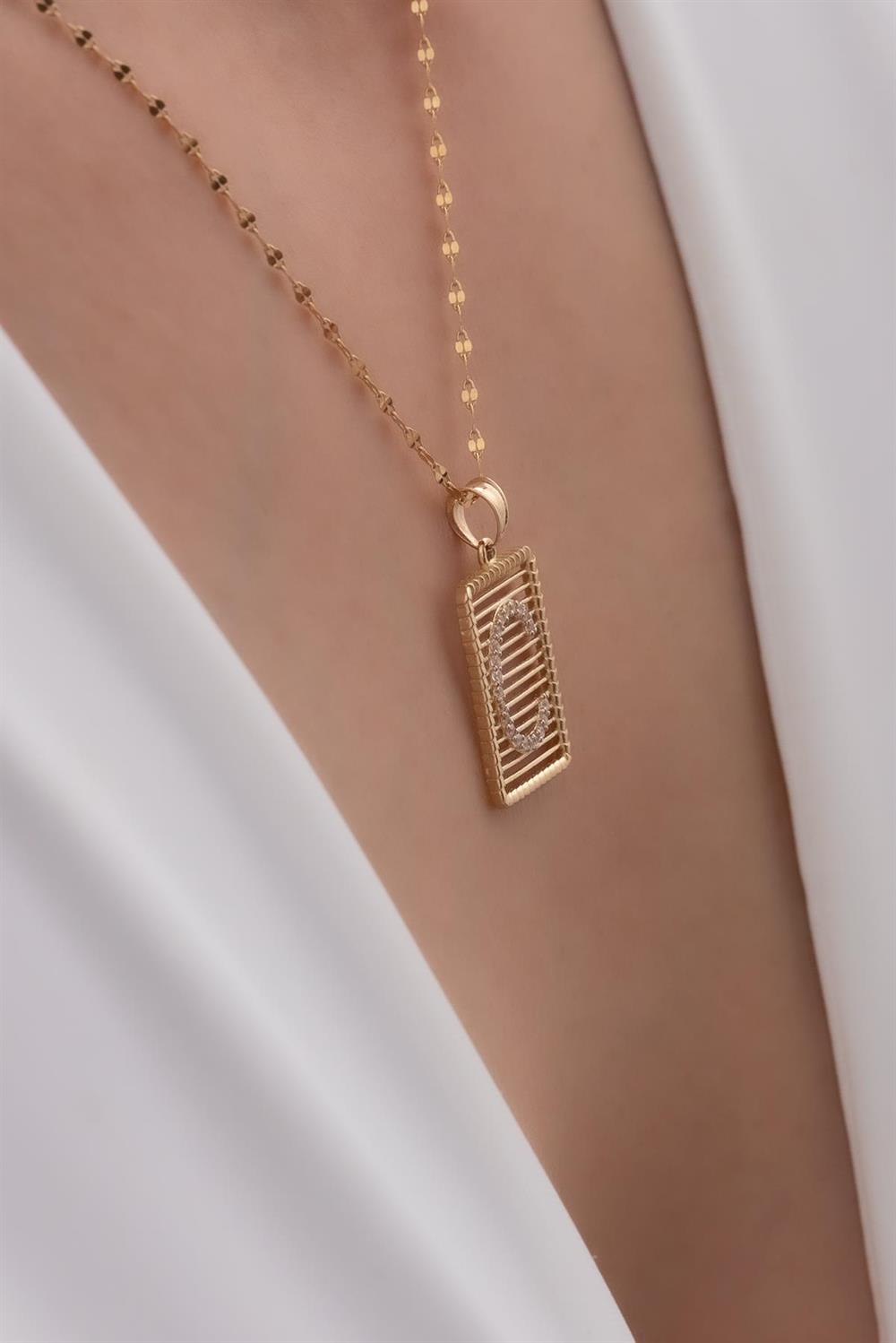 14 Ayar Altın C Harf Telli Taşlı Kolye