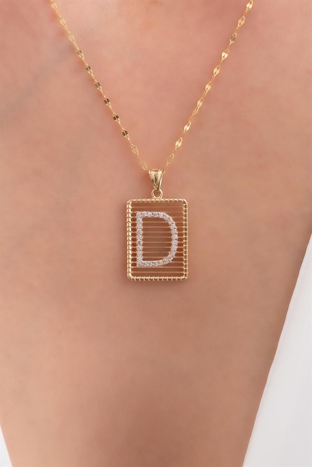 14 Ayar Altın D Harf Telli Taşlı Kolye