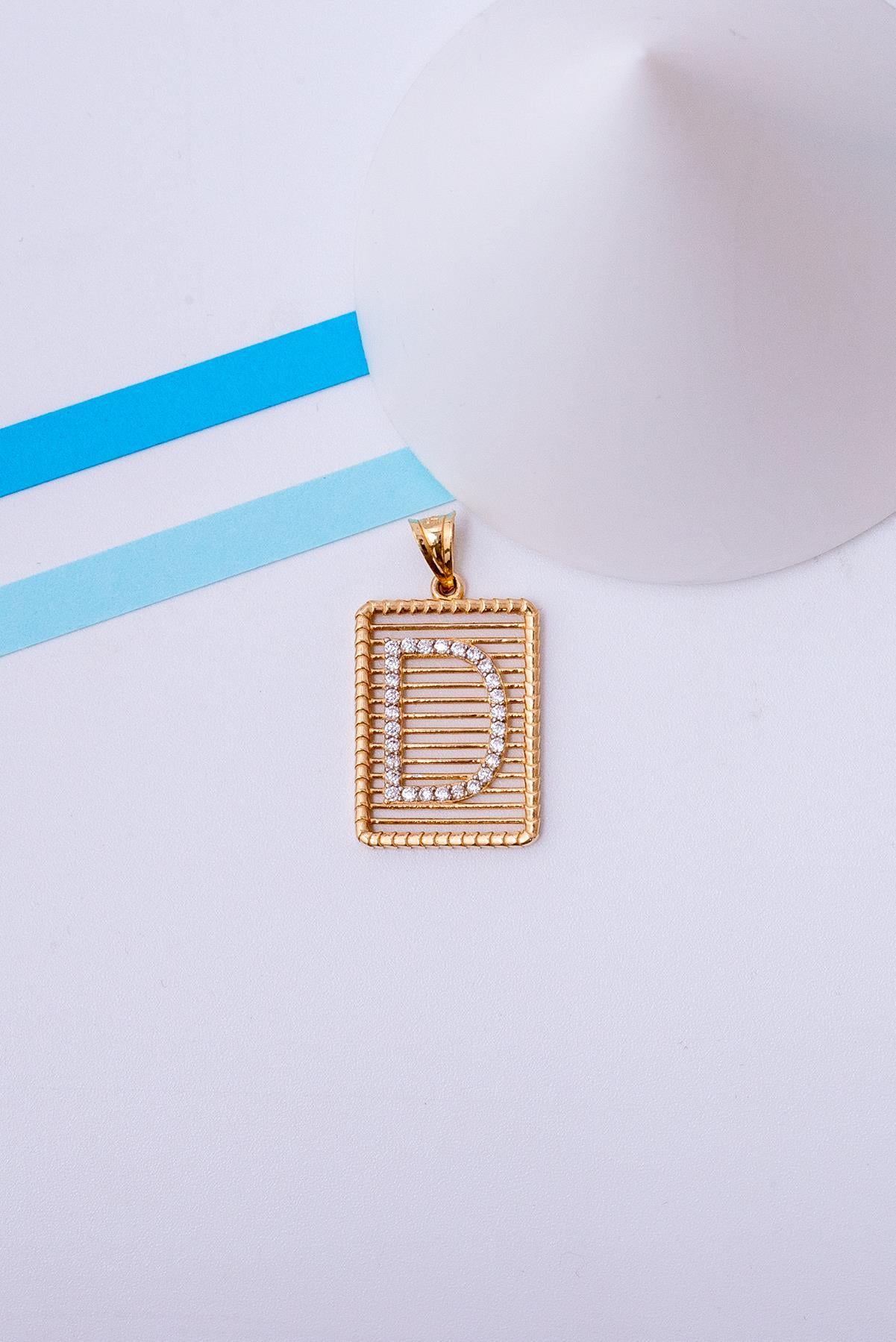 14 Ayar Altın D Harf Telli Taşlı Kolye Ucu