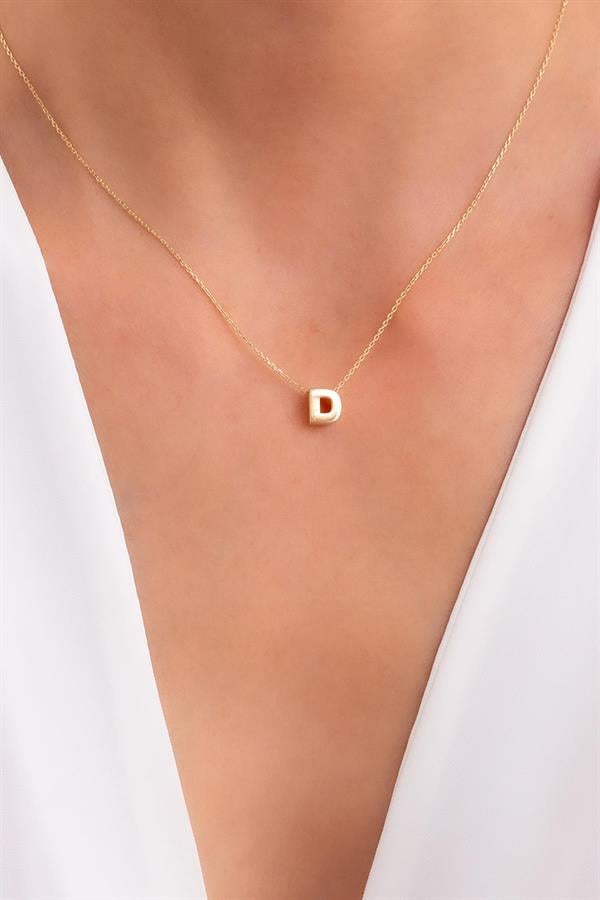 14 Ayar Altın D Harf Kolye