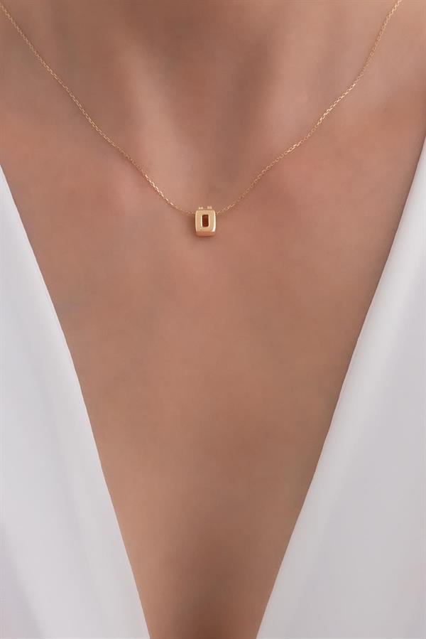 14 Ayar Altın Ö Harf Kolye