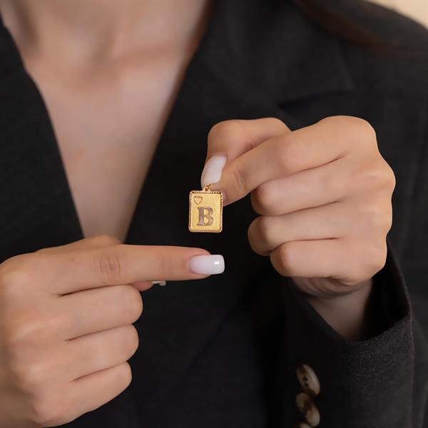 14 Ayar Altın B Harf Kalpli Kolye Ucu