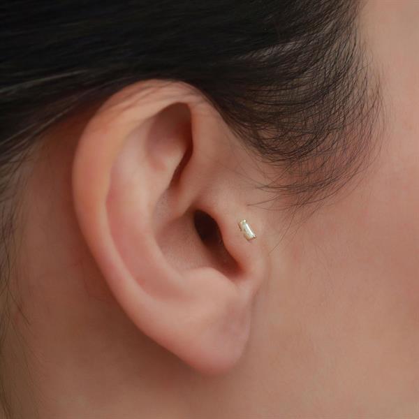 14 Ayar Altın Baget Tragus Piercing