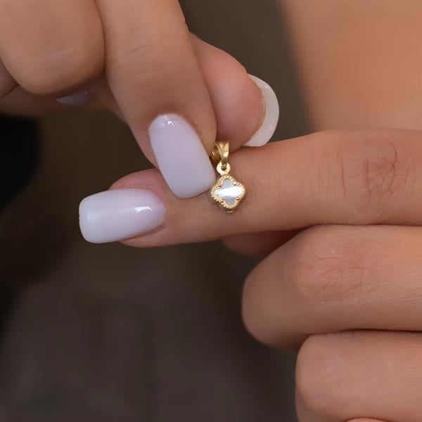 14 Ayar Altın Beyaz Renkli Yonca Kolye Ucu