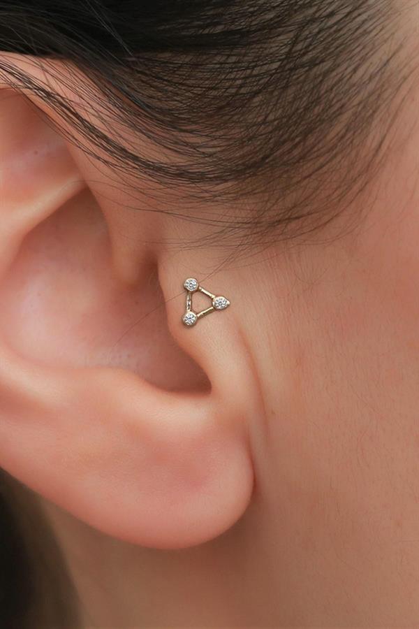 14 Ayar Altın Beyaz Taşlı Üçgen Tragus Piercing