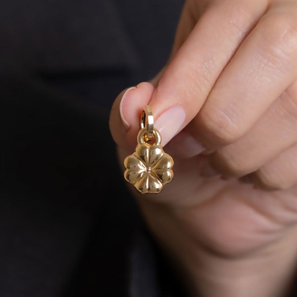 14 Ayar Altın Bombeli Yonca Kolye Ucu