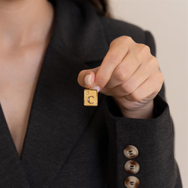 14 Ayar Altın C Harf Kalpli Kolye Ucu