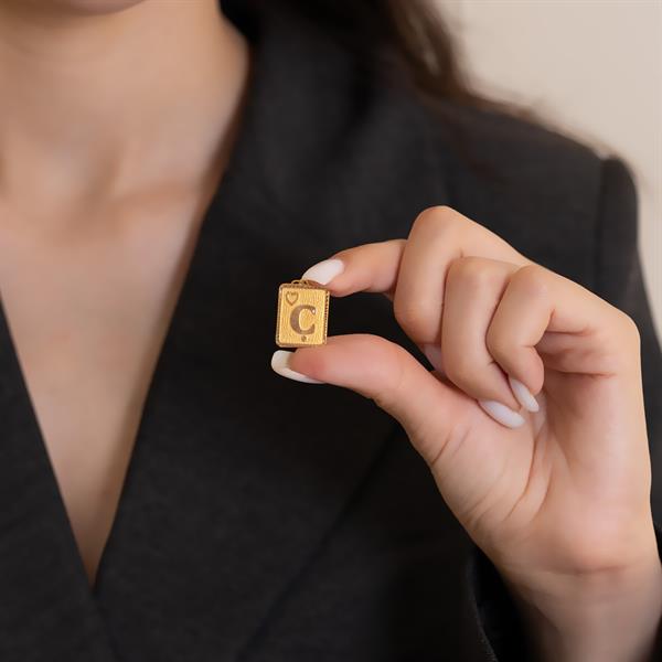 14 Ayar Altın Ç Harf Kalpli Kolye Ucu