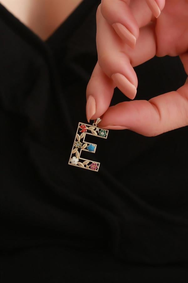 14 Ayar Altın E Harf Çiçek Kolye Ucu