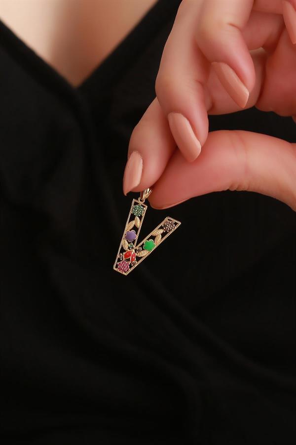 14 Ayar Altın V Harf Çiçek Kolye Ucu