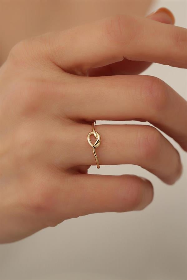 14 Ayar Altın Düğüm Yüzük