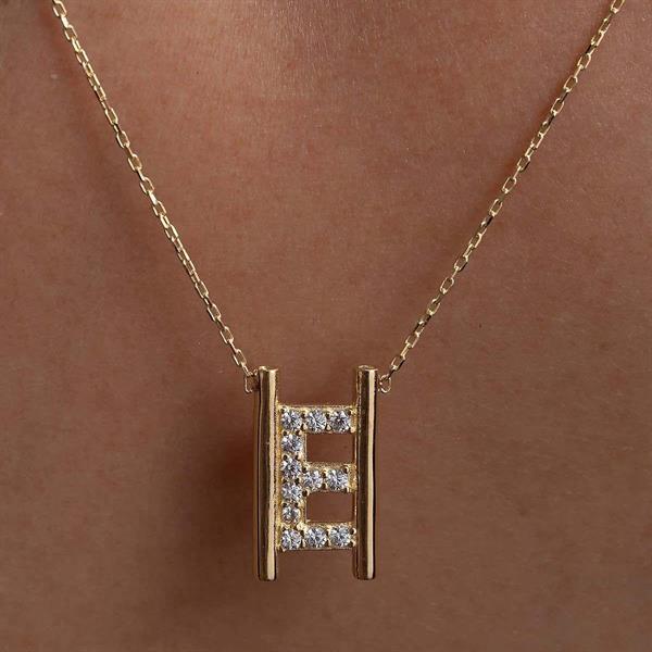 14 Ayar Altın E Harfi Taşlı Kolye