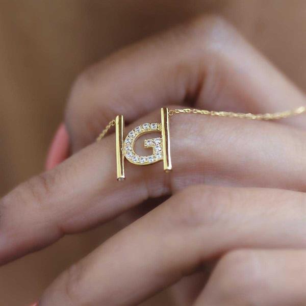 14 Ayar Altın G Harfi Taşlı Kolye