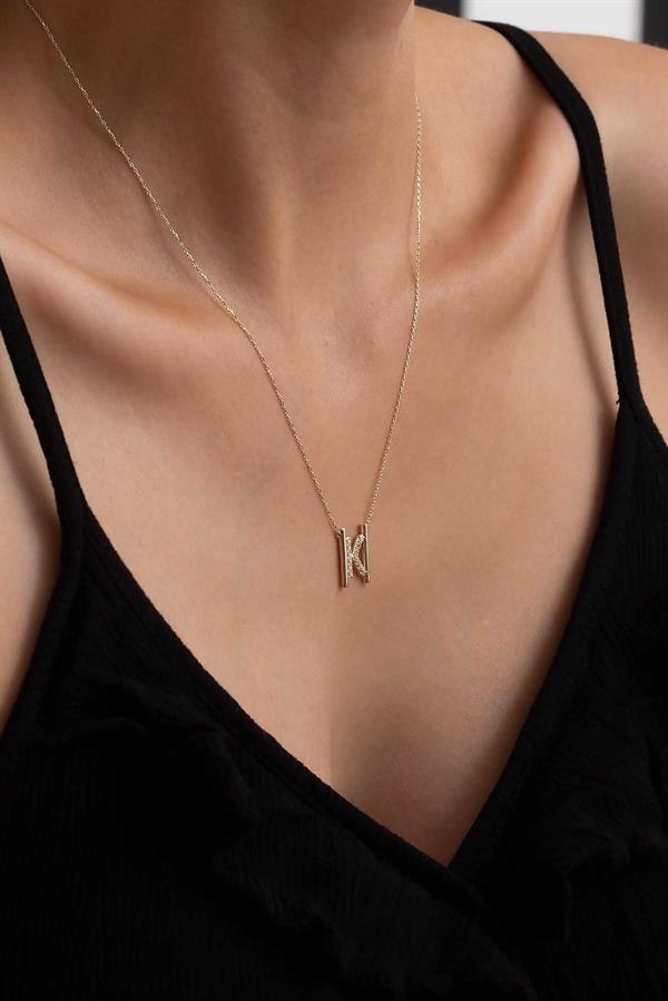 14 Ayar Altın K Harfi Taşlı Kolye