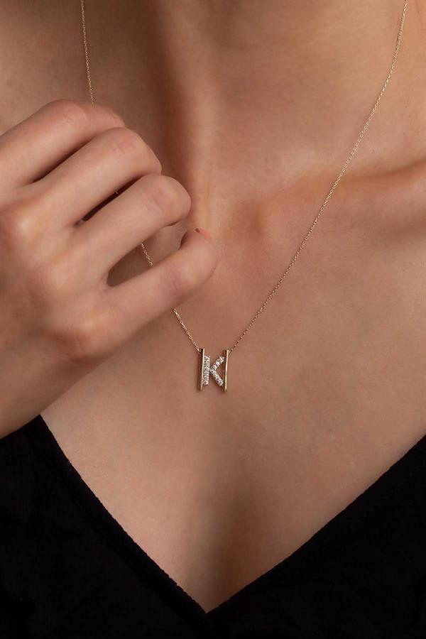 14 Ayar Altın K Harfi Taşlı Kolye