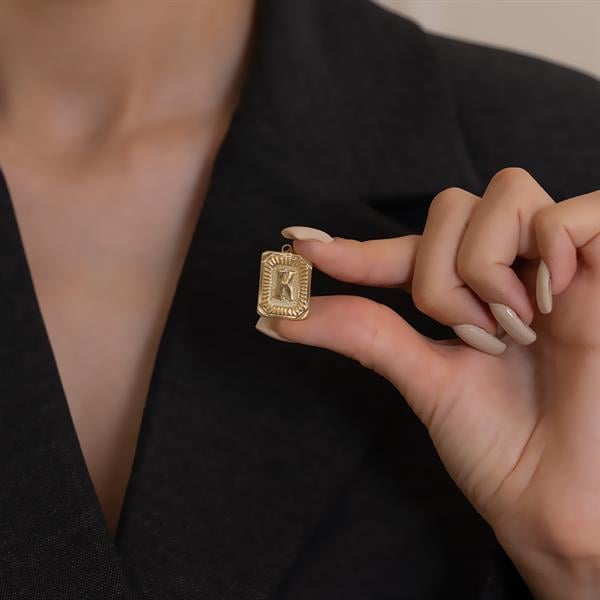 14 Ayar Altın K Harf Vintage Kolye Ucu