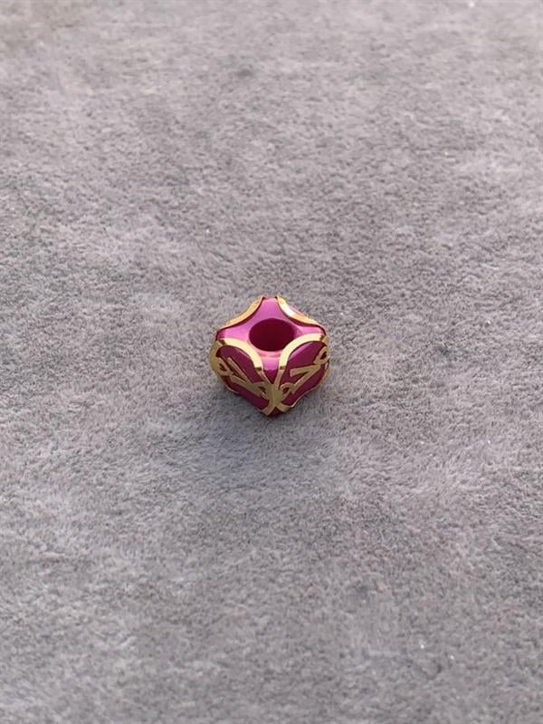 14 Ayar Altın Kafesli Pembe Boncuk V Harf Kolye Ucu