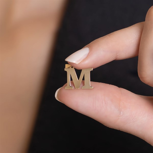 14 Ayar Altın M Harf Sade Kolye Ucu