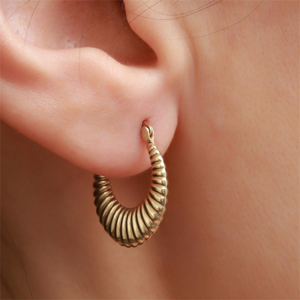 14 Ayar Altın İstiridye Küpe 2 cm