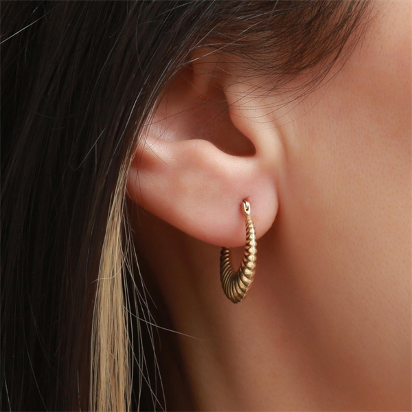 14 Ayar Altın İstiridye Küpe 2 cm