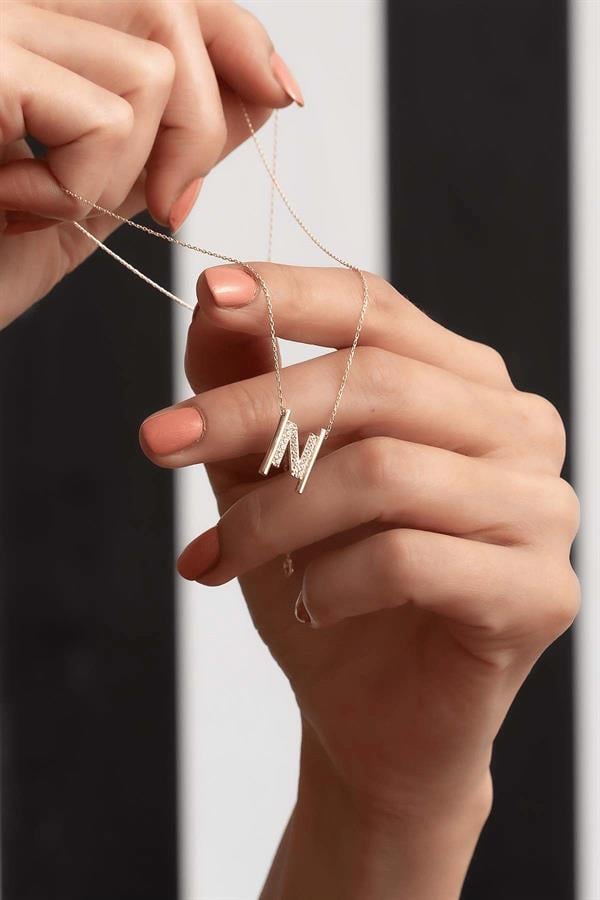 14 Ayar Altın N Harfi Taşlı Kolye