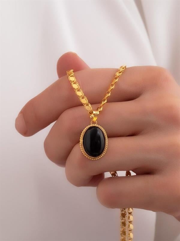 14 Ayar Altın Oval Onix Halep Kolye
