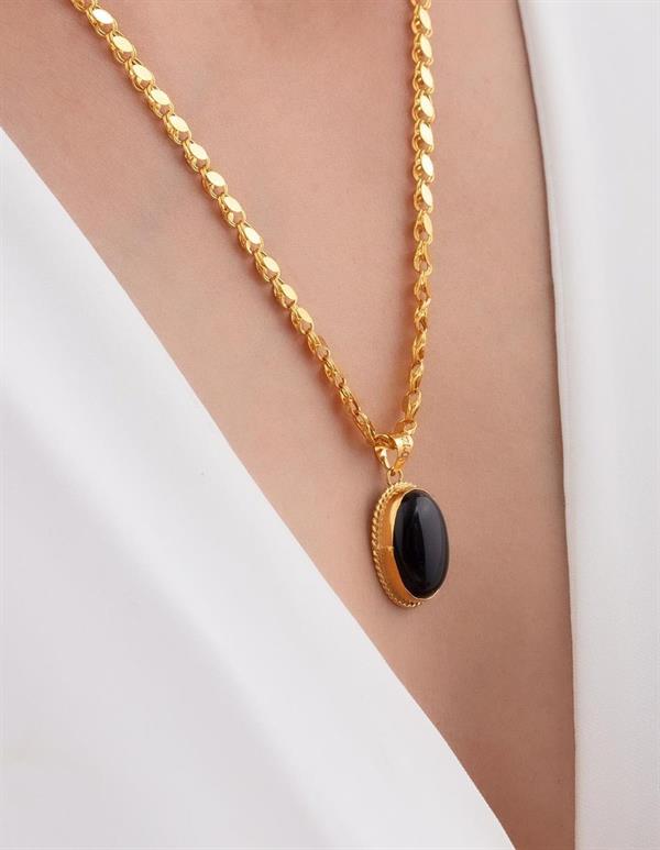 14 Ayar Altın Oval Onix Halep Kolye