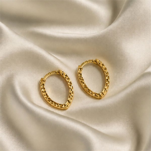 14 Ayar Altın Parlak Oval Küpe 1 cm