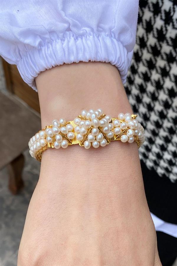 14 Ayar Altın Piramit İncili Kelepçe