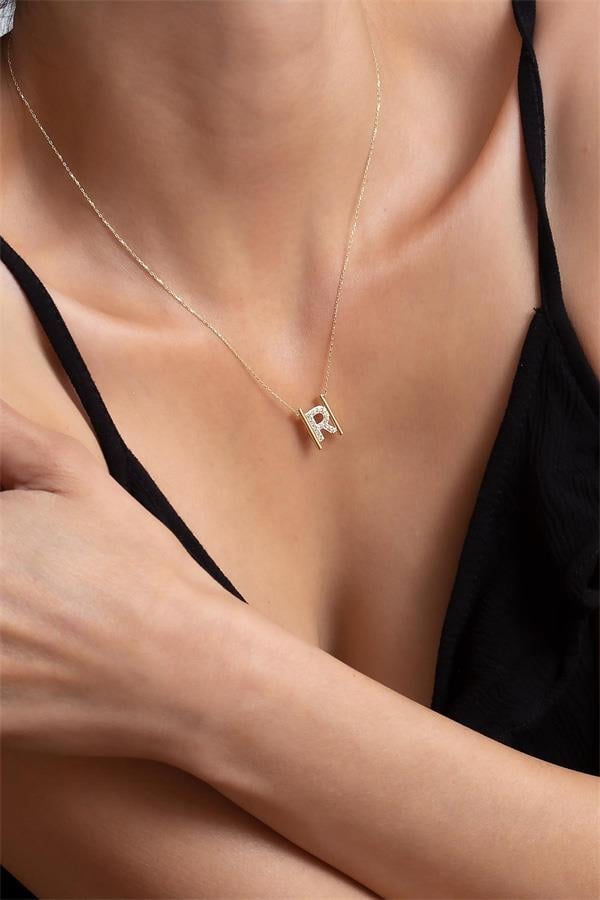 14 Ayar Altın R Harfi Taşlı Kolye