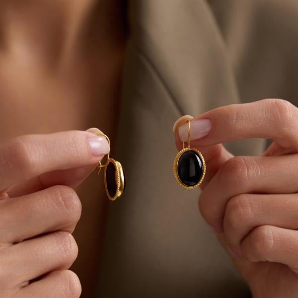 14 Ayar Altın Siyah Taşlı Küpe