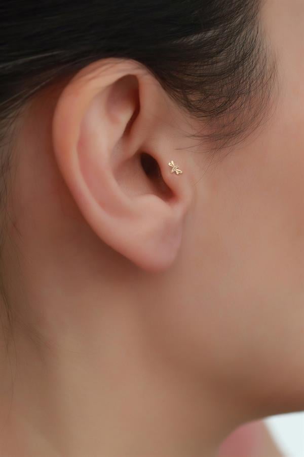 14 Ayar Altın Taşlı Kelebek Tragus Piercing