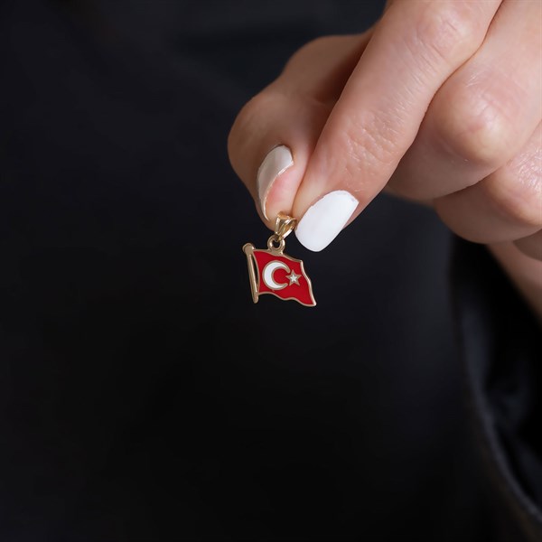 14 Ayar Altın Türk Bayrağı Kolye Ucu