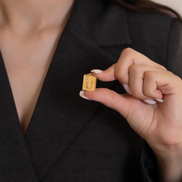 14 Ayar Altın U Harf Kalpli Kolye Ucu