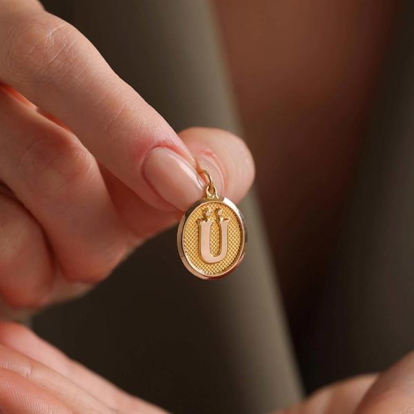 14K Solid Gold U Letter Oval Pendant