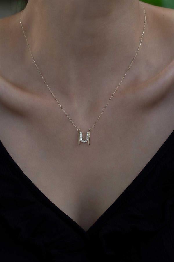 14 Ayar Altın U Harfi Taşlı Kolye