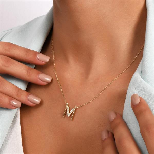 14 Ayar Altın V Harfi Taşlı Kolye