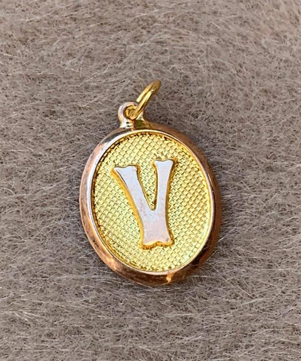 14K Solid Gold V Letter Oval Pendant