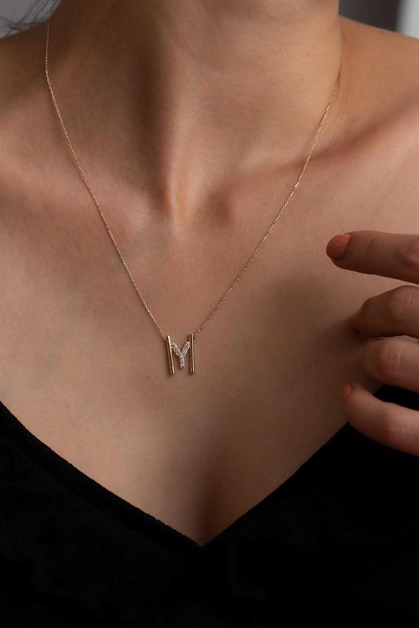 14 Ayar Altın Y Harfi Taşlı Kolye