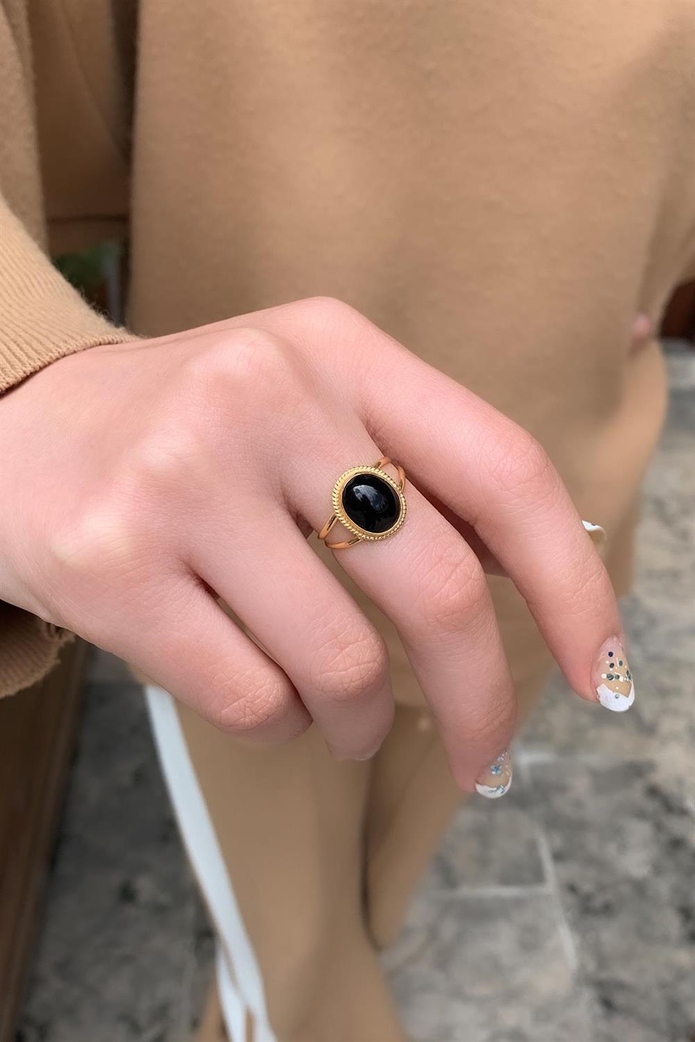 14 Ayar Altın Mini Onix Meftüllü Yüzük