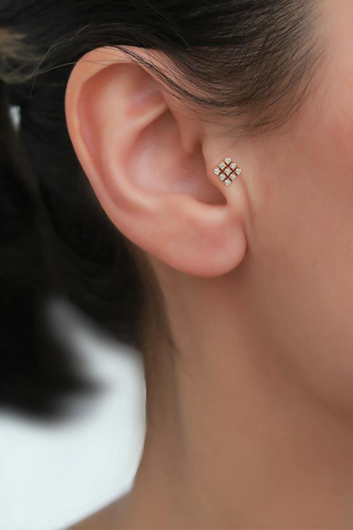 14 Ayar Altın Taşlı Kare Tragus Piercing