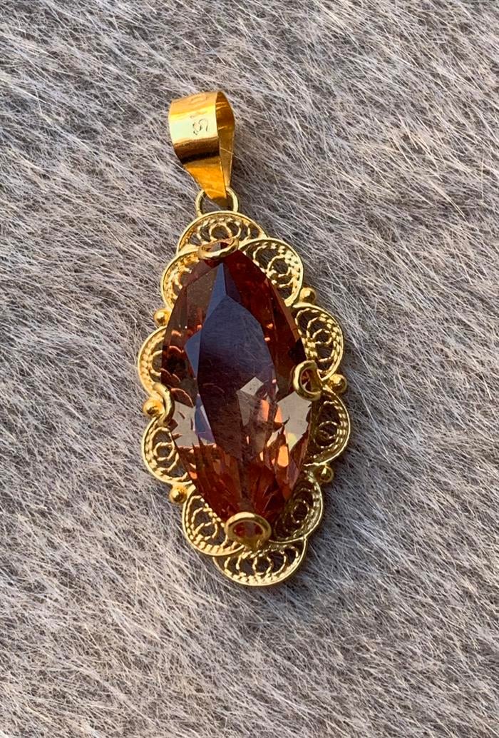 14K Solid Gold Zultanite Stone Shuttle Model Handcrafted Pendant