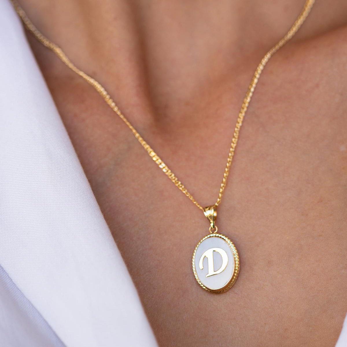 14 Ayar Altın D Harfli Sedef Kolye