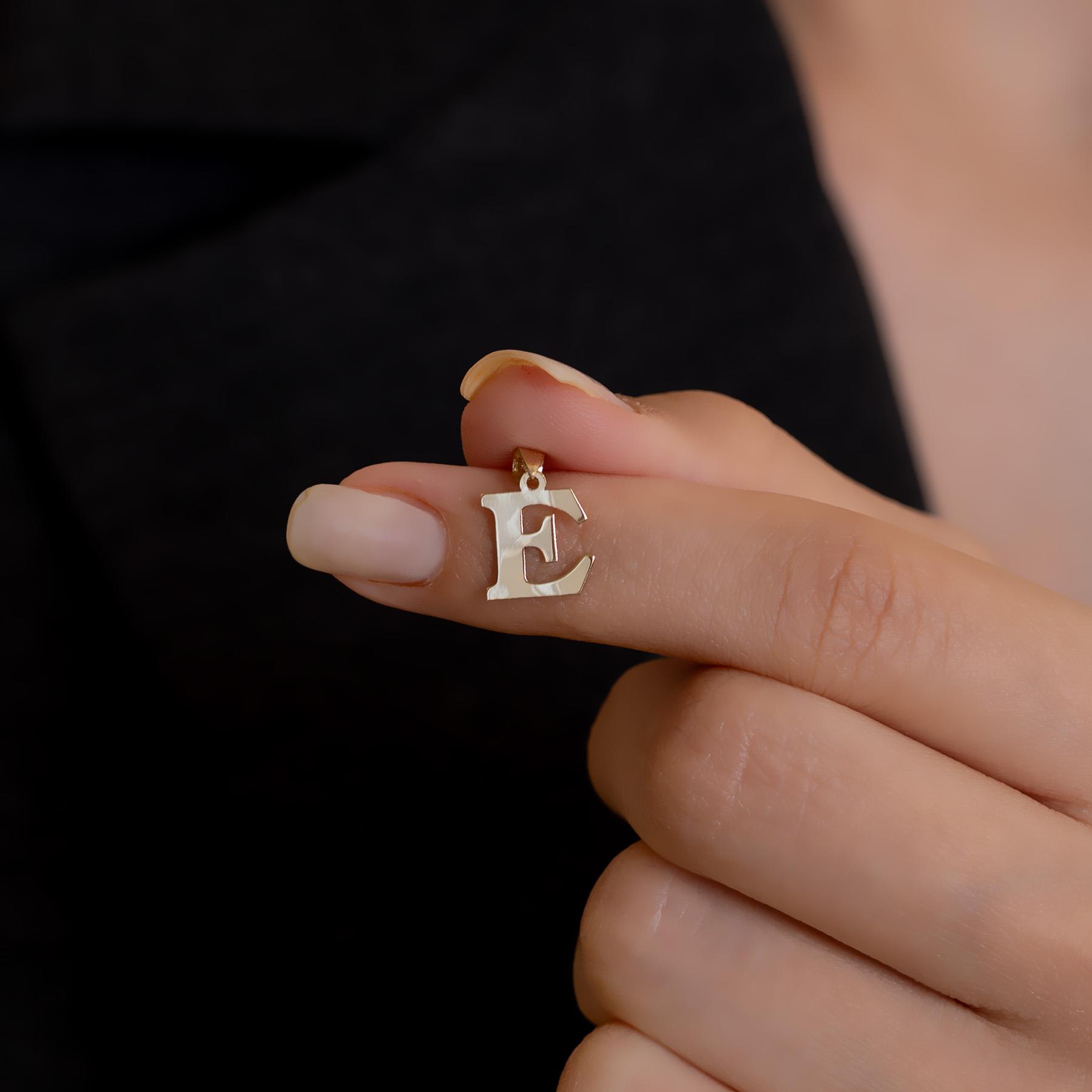 14 Ayar Altın E Harf Sade Kolye Ucu