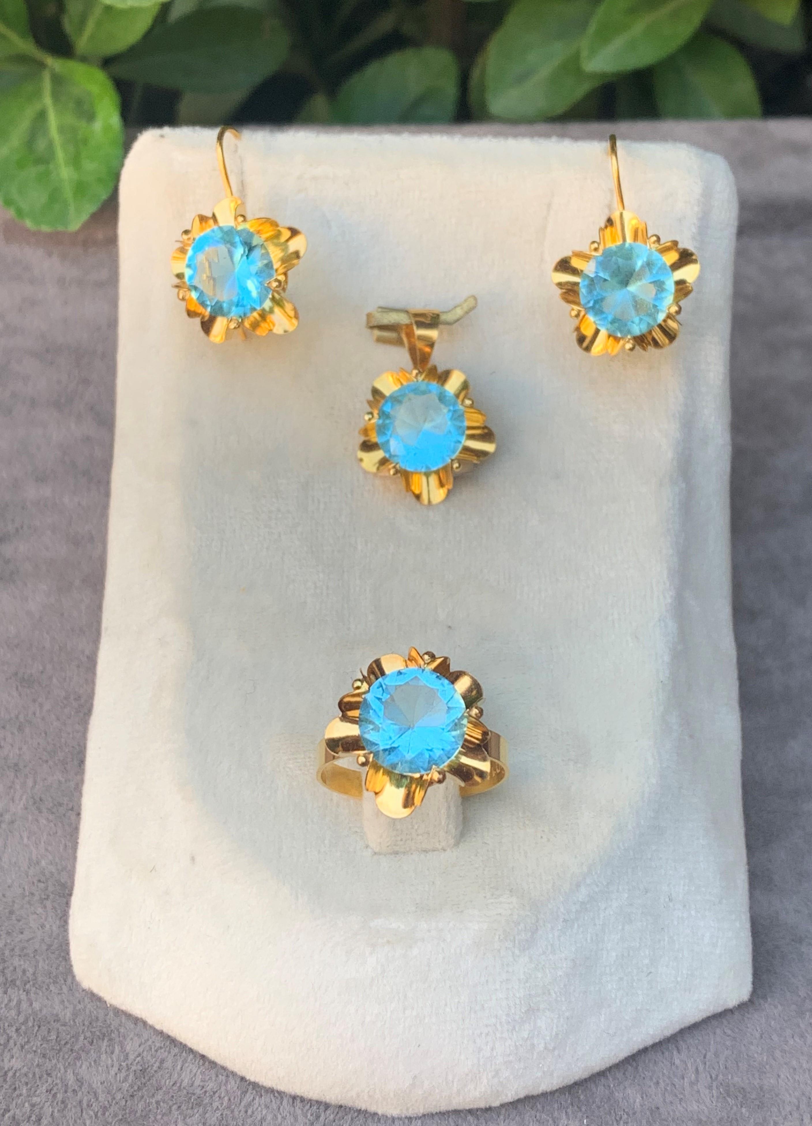 14 Ayar Altın Gül Model Yakut Set