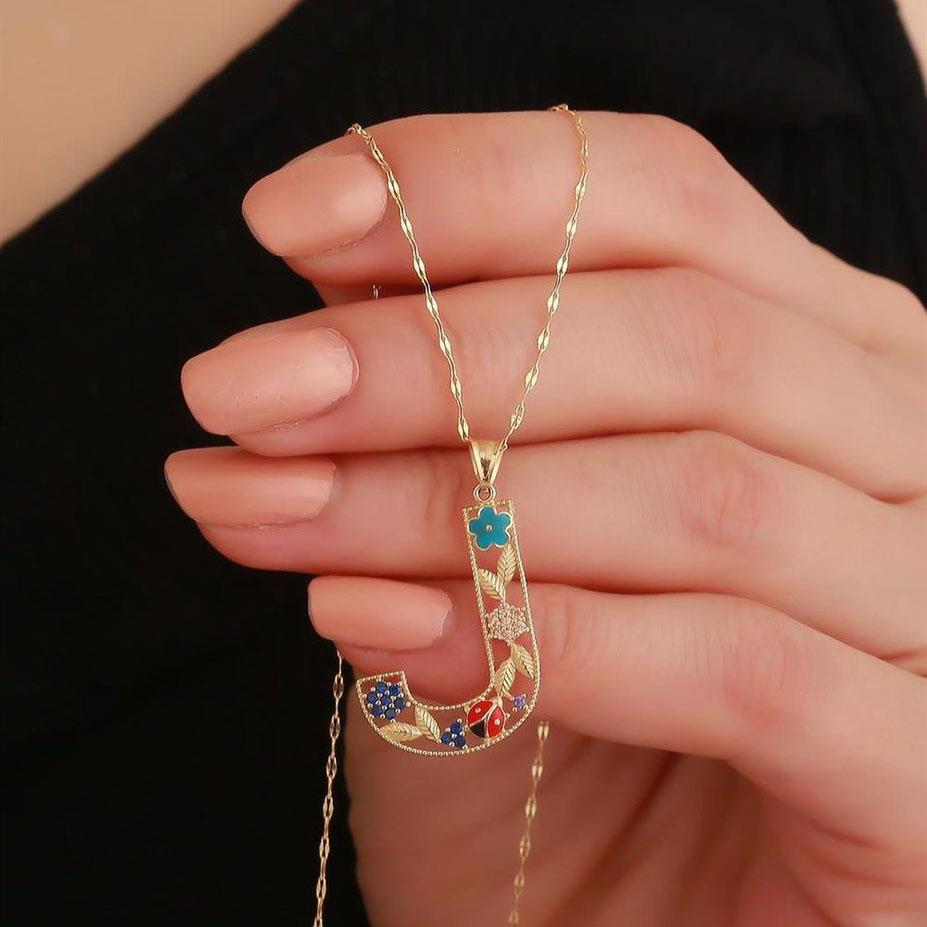 14 Ayar Altın J Harf Çiçek Kolye