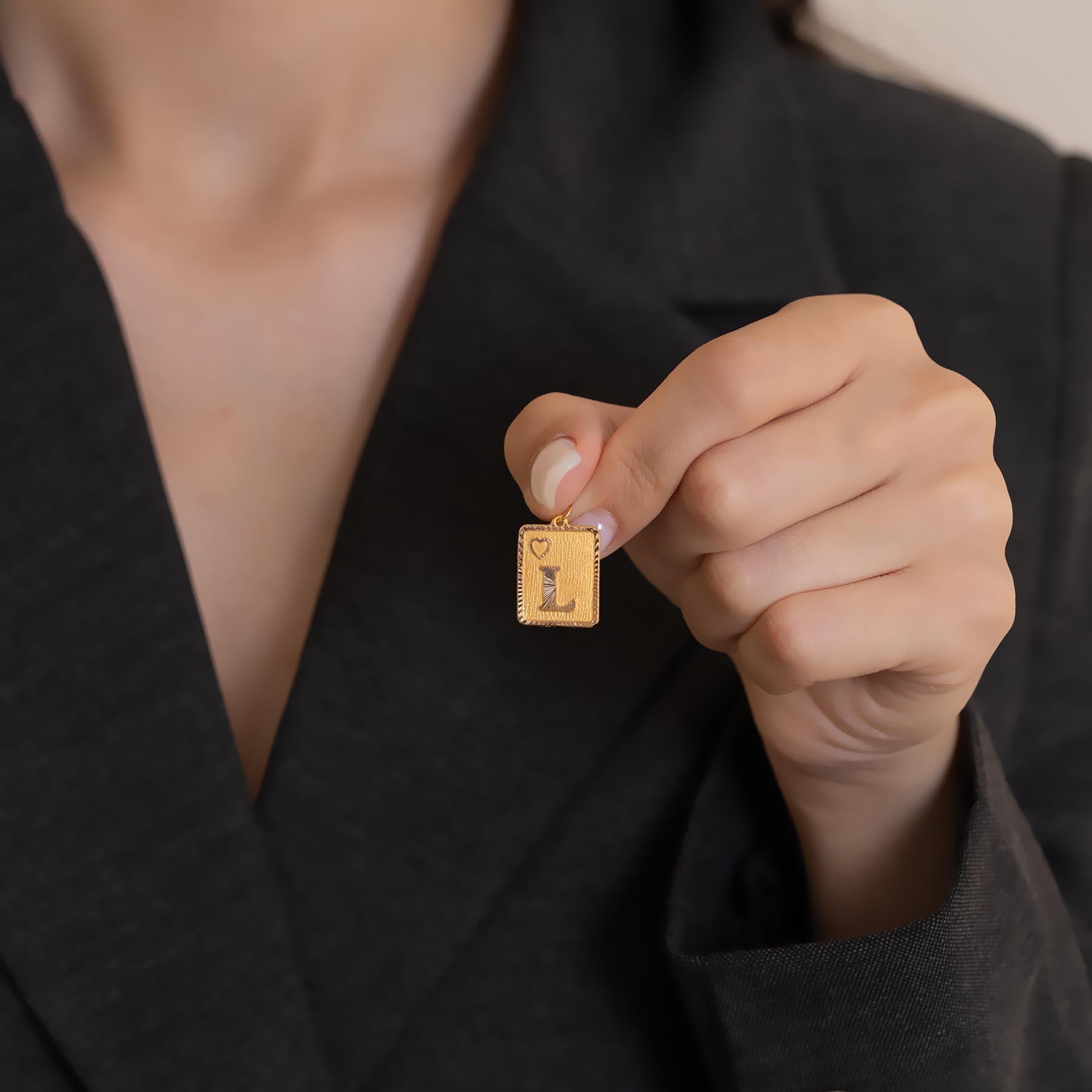 14 Ayar Altın L Harf Kalpli Kolye Ucu
