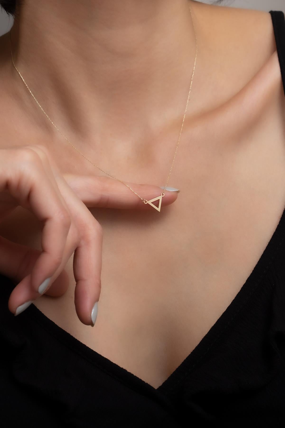 14 Ayar Altın Mini Üçgen Kolye 