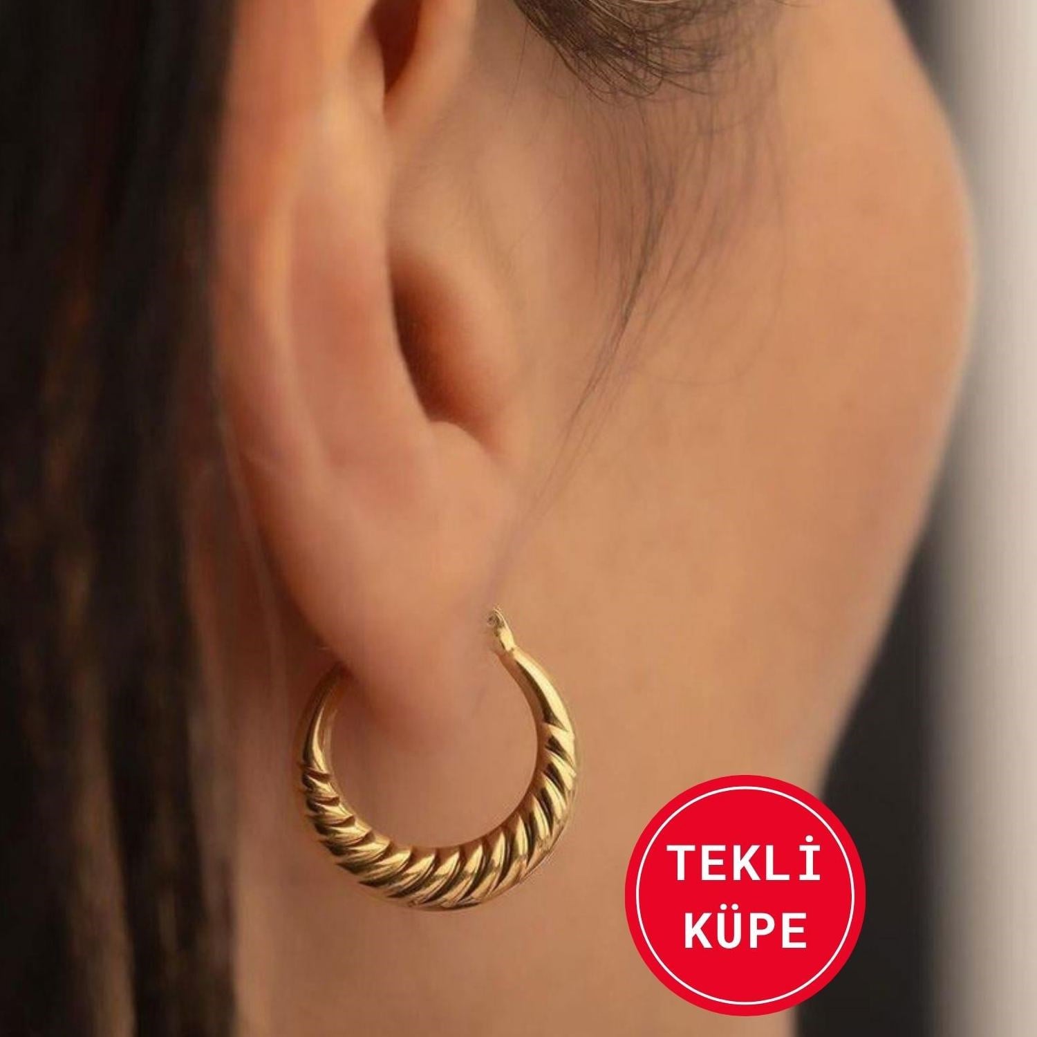 14 Ayar Altın Orta Boy Midye Halkalı Tekli Küpe