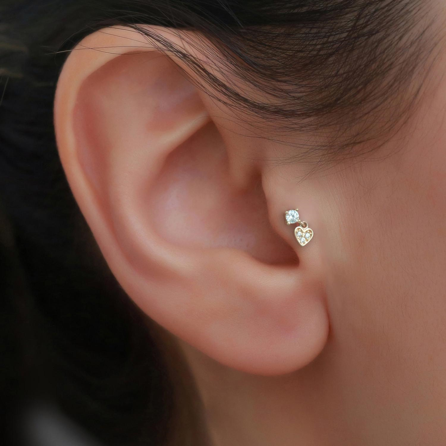 14 Ayar Altın Taşlı Kalp Sallantılı Tragus Piercing